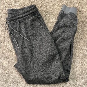 EUC Under Armour Storm joggers